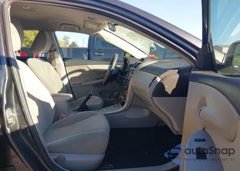 2013 Toyota Corolla Le z USA, uszkodzony, nr VIN 2T1BU4EE4DC031935